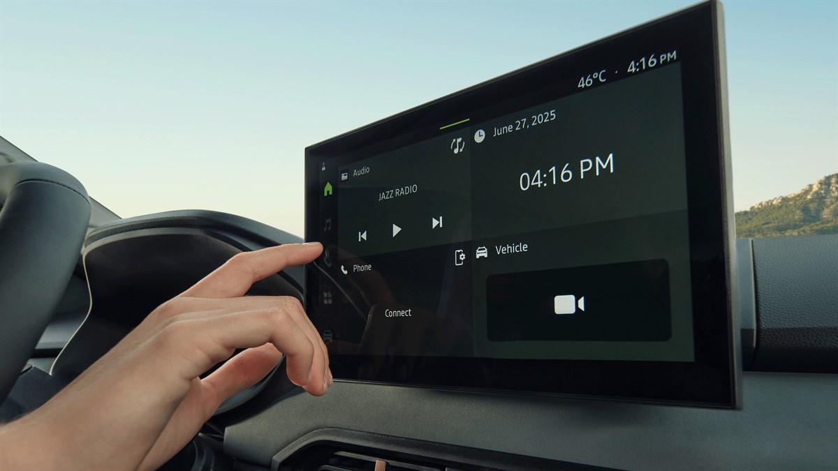 new Dacia range - central screen